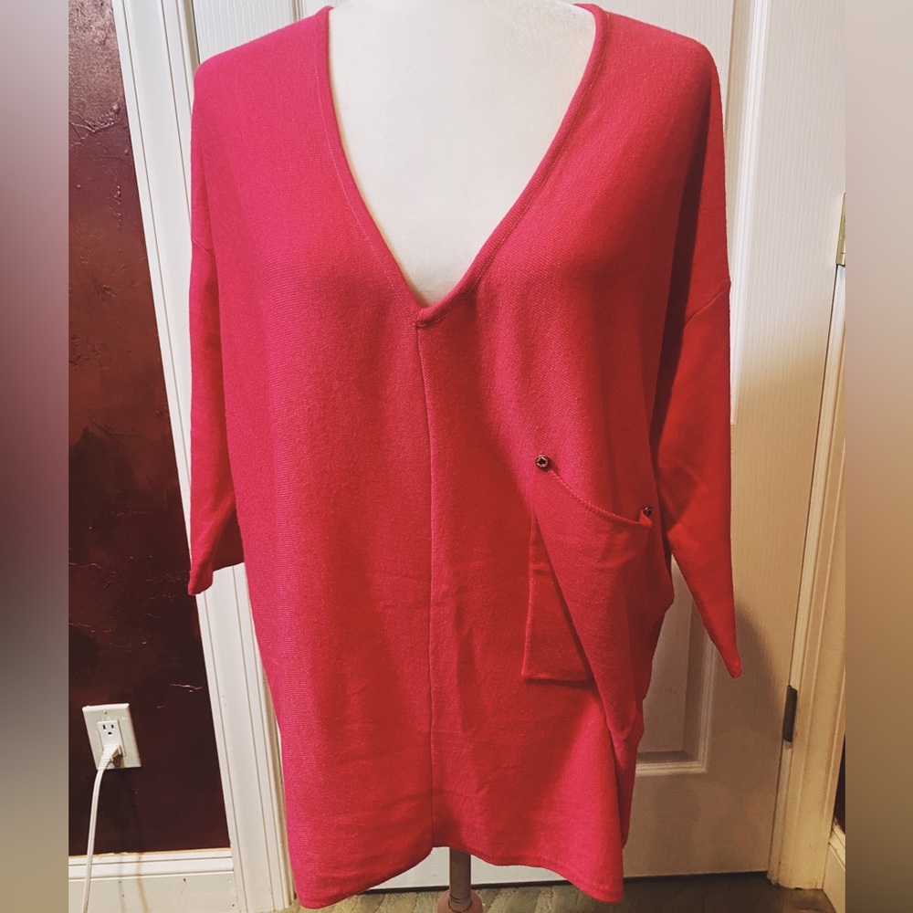 Kerisma Raven Sweater in Dark Pink Almost Red Color